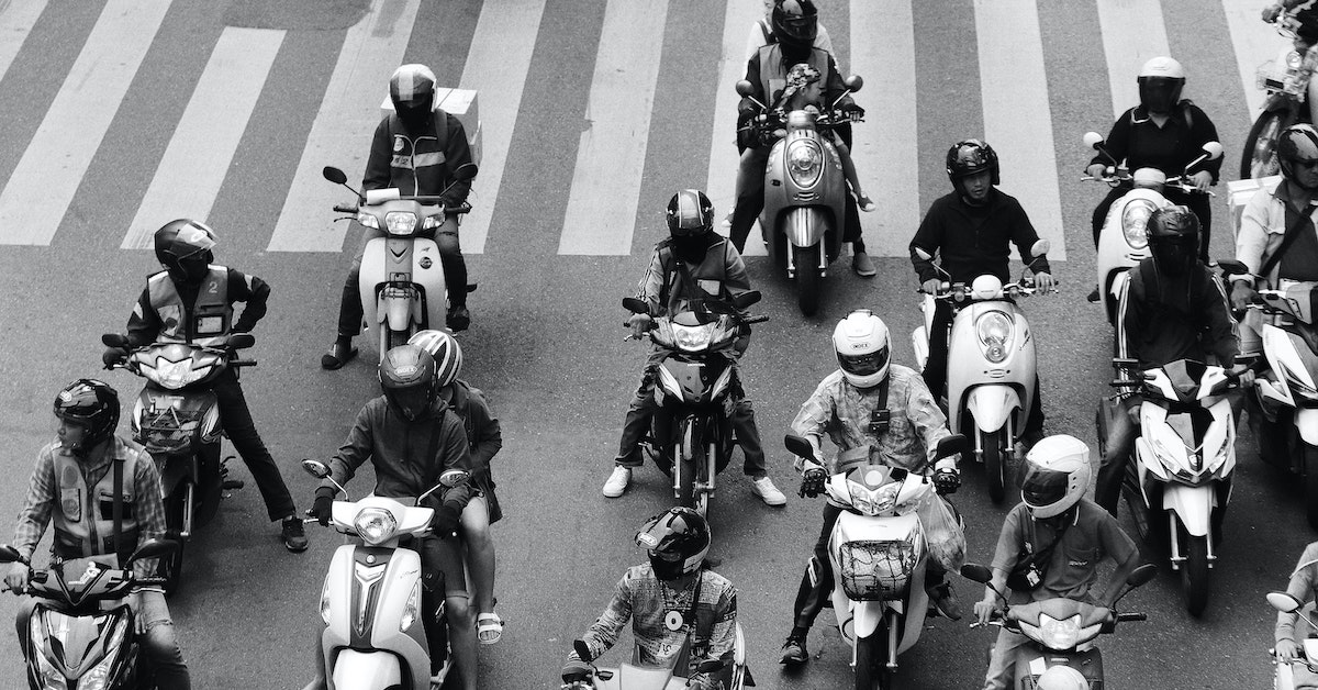 bangkok-black-and-white-motorcycles